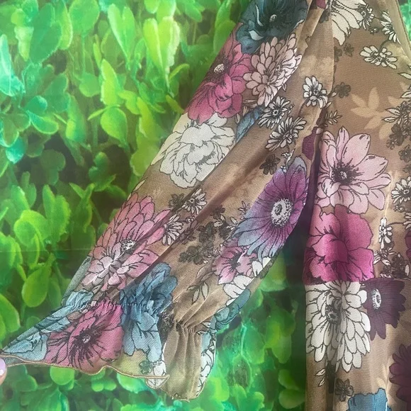 Elie & Emie - New Floral Boho Dress - Picture 5 of 7